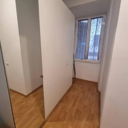 Casa Intera Vicino Il Centro Per 4 Persone Апартаменты *