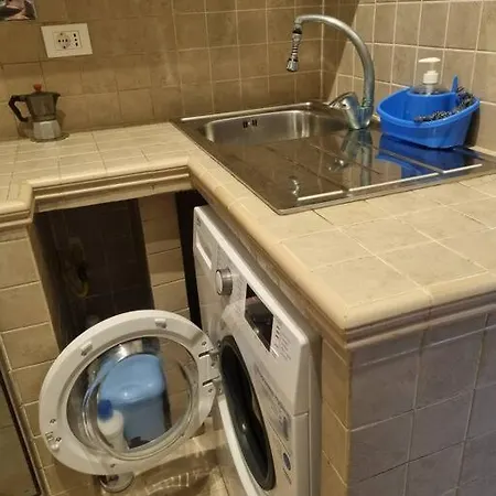 Lägenhet Casa Intera Vicino Il Centro Per 4 Persone *