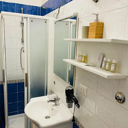 Casa Intera Vicino Il Centro Per 4 Persone Lägenhet